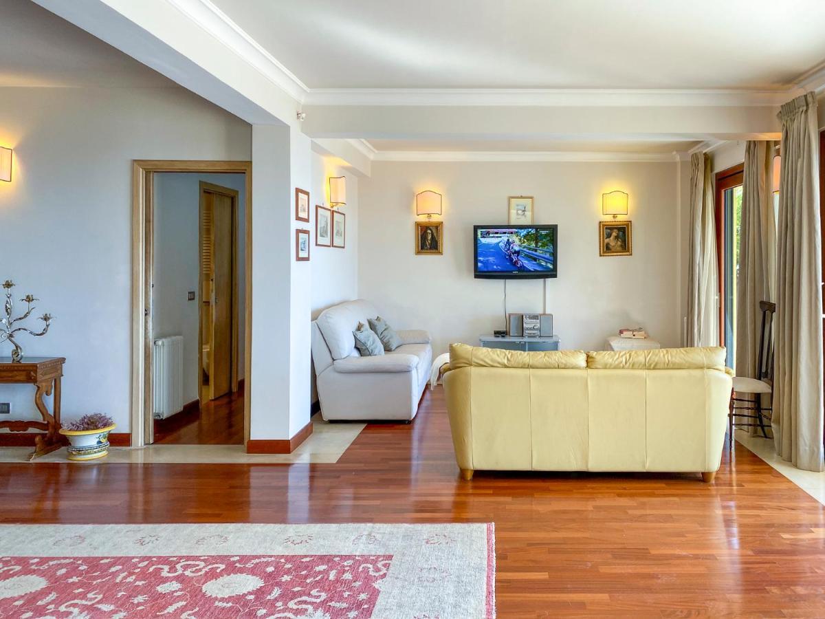 Taormina Design Apartment Luaran gambar